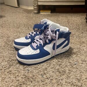 Women’s Air Force 1 Mid 07 trainers